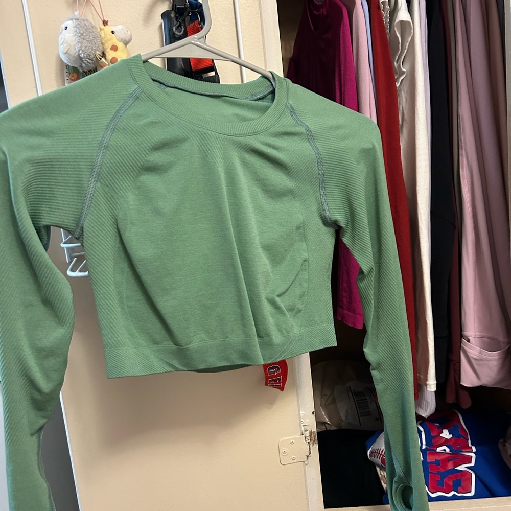 Alphalete stratus long sleeve